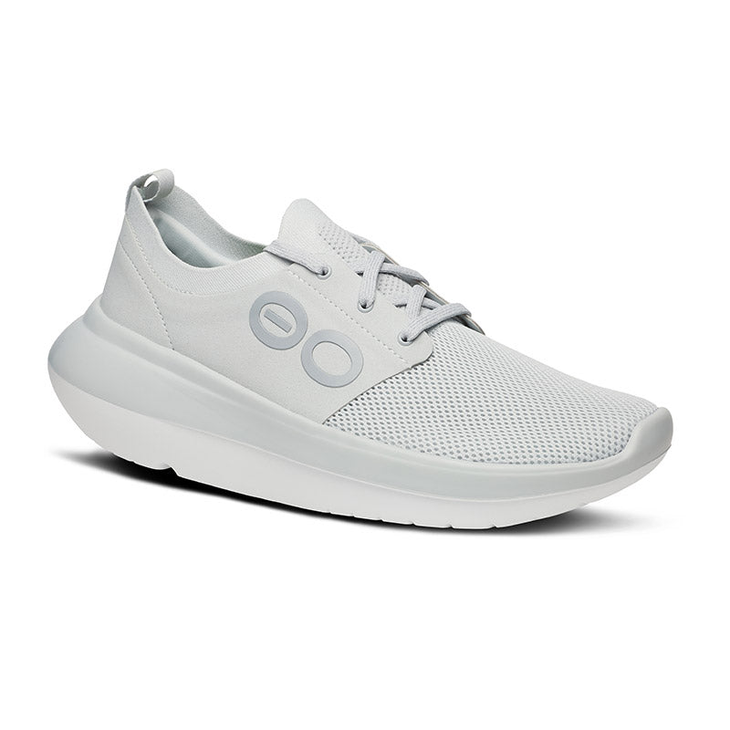 グラハム クラーク　おいでおいで Men's OOmy Stride - White/Glacier – OOFOSオフィシャルサイト