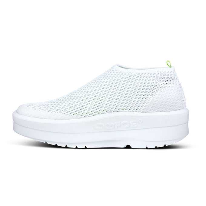 Women's OOmega Chukka - White/White – OOFOSオフィシャルサイト