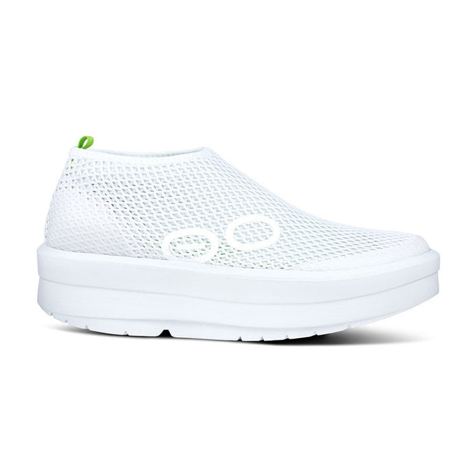 ウーフォス/ウーメガチャッカ/プラットホームスニーカー/スリッポン/メッシュ Women's OOmega Chukka - White/White – OOFOSオフィシャルサイト