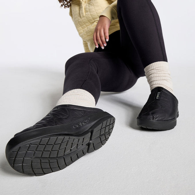 Women's OOcoozie Thermo Mule - Black – OOFOSオフィシャルサイト