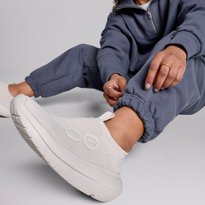 Women's OOmy Zen - Chalk/Chalk – OOFOSオフィシャルサイト