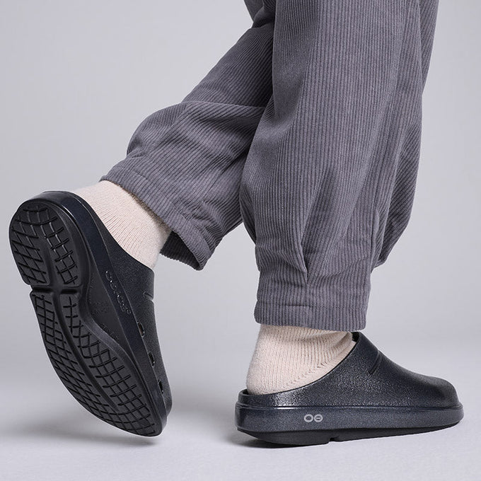 OOcloog Luxe - Black Sparkle – OOFOSオフィシャルサイト